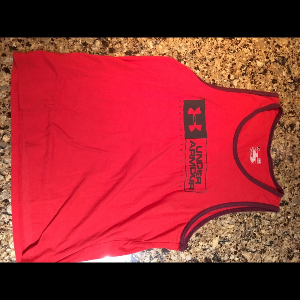 Men’s Large Red Under Armour Tank Top Like New